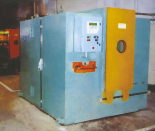 ZLW2-2型臥式高頻打擊落砂機(jī)(法國(guó)機(jī)型)